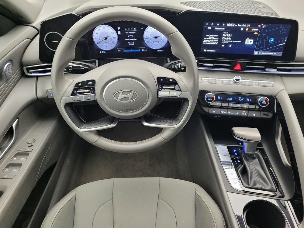 2025 Hyundai Elantra in Charleston, SC 29414 - 18113996 22