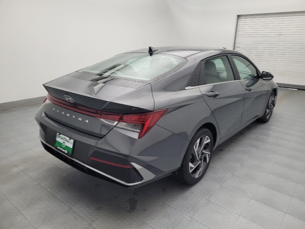 2025 Hyundai Elantra in Charleston, SC 29414 - 18113996 9