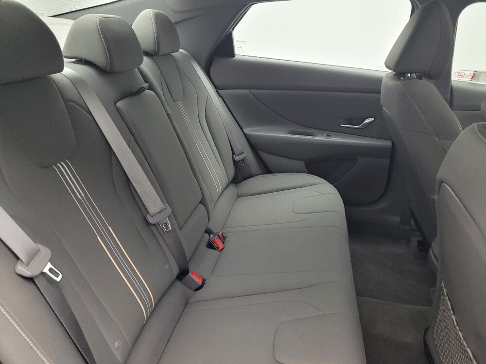 2025 Hyundai Elantra in Charleston, SC 29414 - 18113996 19