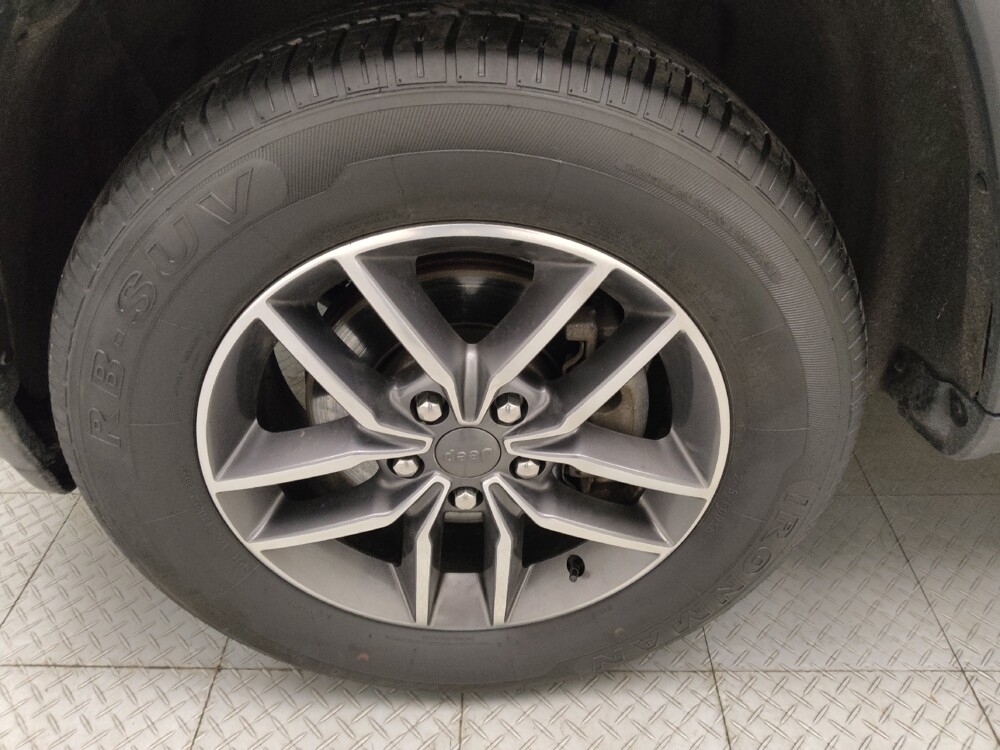 2019 Jeep Grand Cherokee in Lombard, IL 60148 - 18114002 31