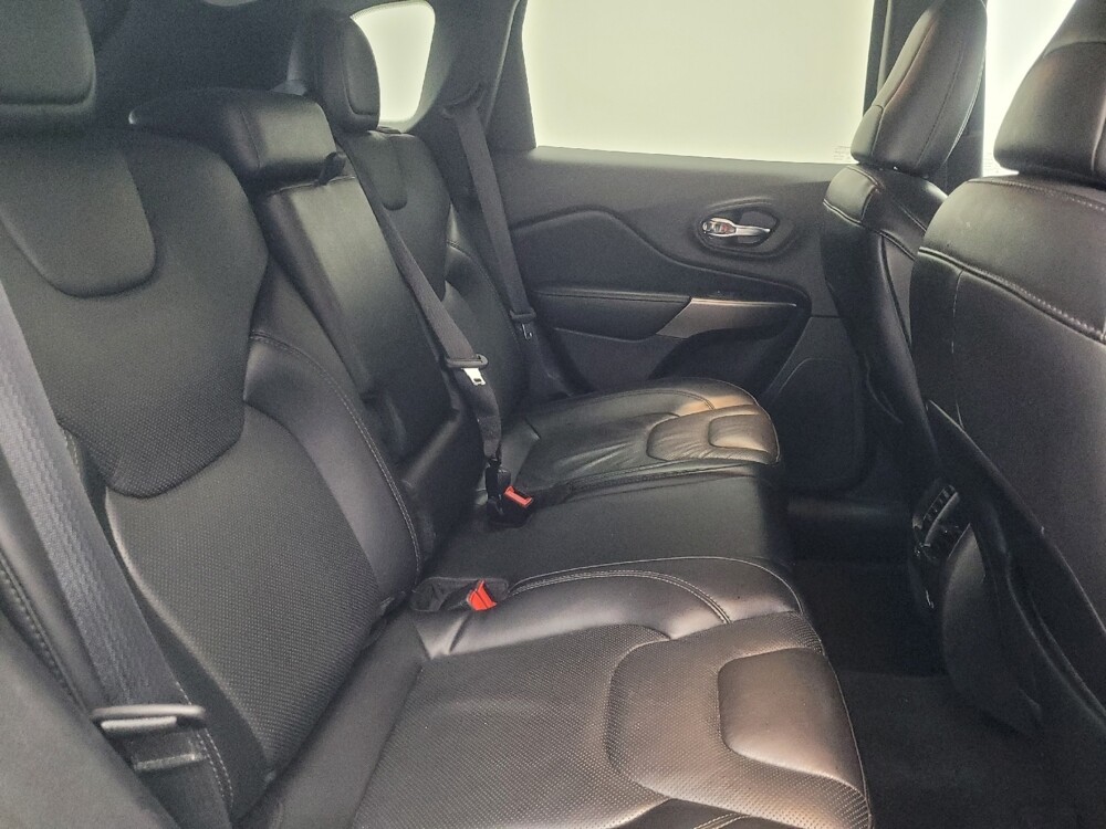 2021 Jeep Cherokee in Indianapolis, IN 46222 - 18114006 19