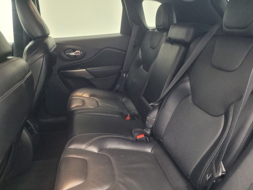 2021 Jeep Cherokee in Indianapolis, IN 46222 - 18114006 18