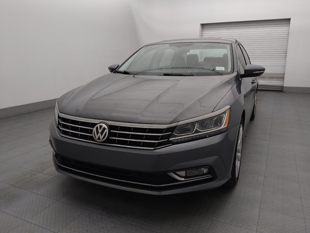 2018 Volkswagen Passat in Fort Myers, FL 33907 - 18114015 15
