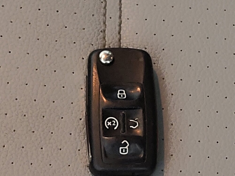 2018 Volkswagen Passat in Fort Myers, FL 33907 - 18114015 32