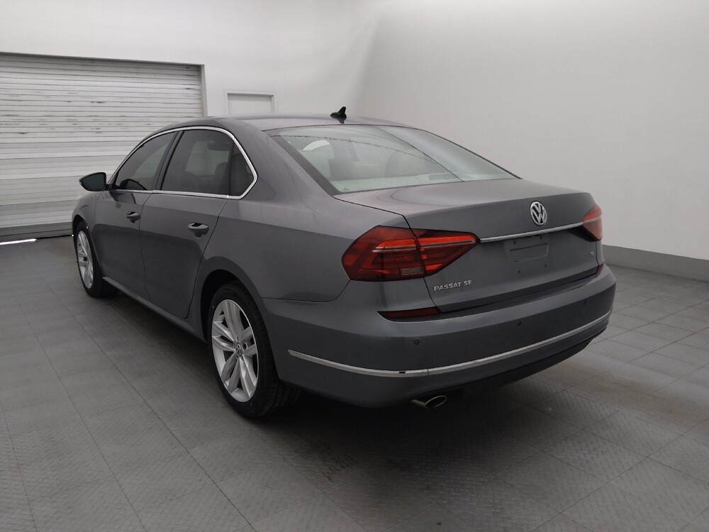 2018 Volkswagen Passat in Fort Myers, FL 33907 - 18114015 5
