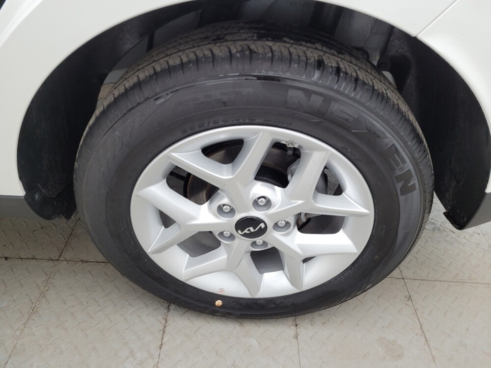 2025 Kia Soul in Columbus, OH 43228 - 18114018 31