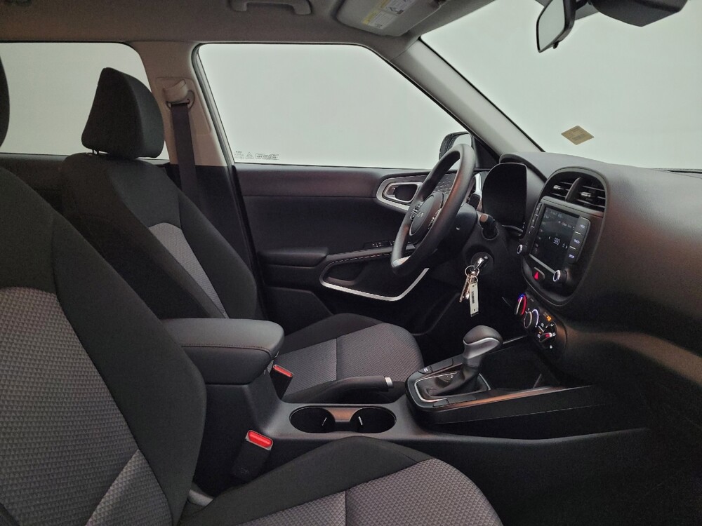 2025 Kia Soul in Columbus, OH 43228 - 18114018 21