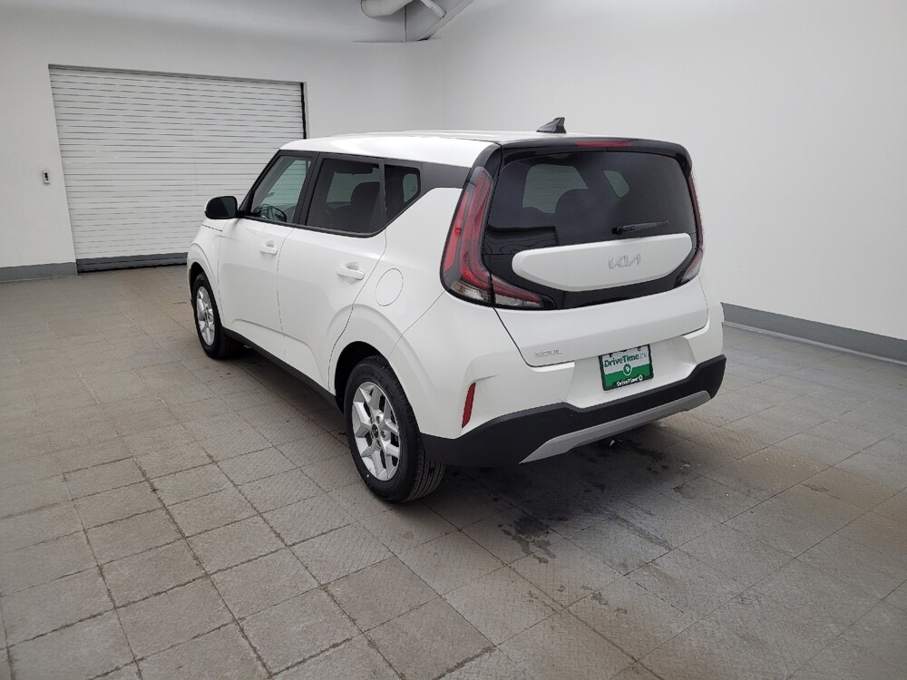 2025 Kia Soul in Columbus, OH 43228 - 18114018 5