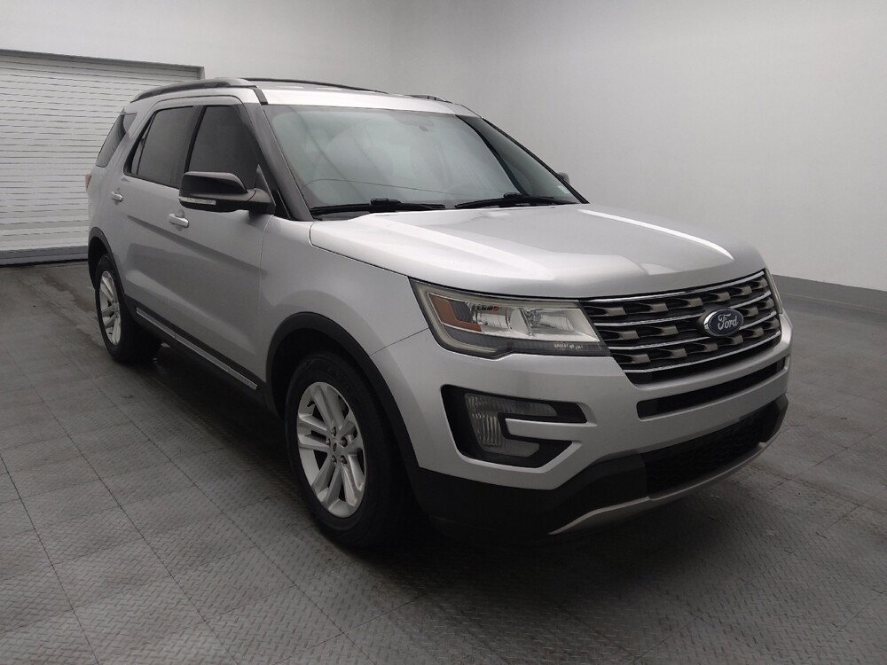 2017 Ford Explorer in Orlando, FL 32808 - 18114026 13