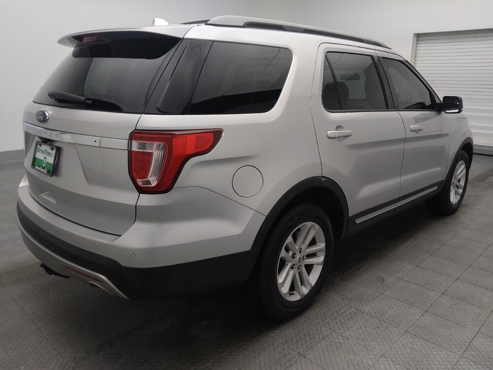 2017 Ford Explorer in Orlando, FL 32808 - 18114026 9