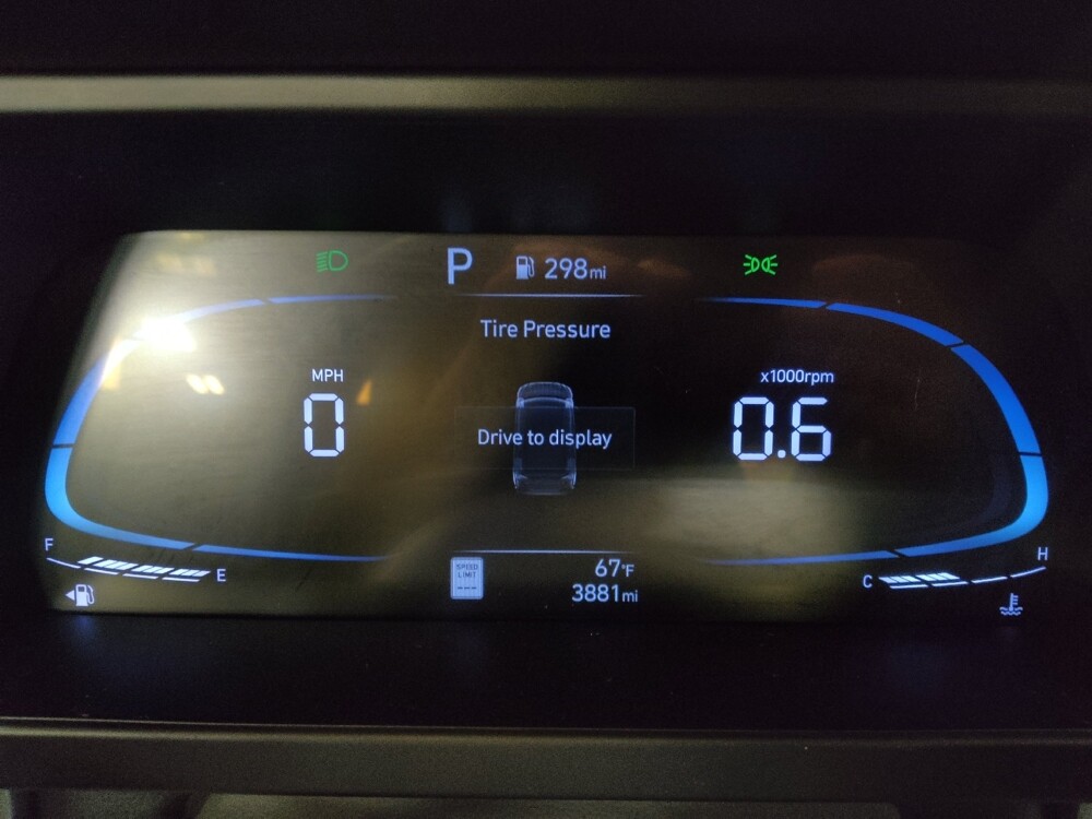 2025 Hyundai Elantra in Kissimmee, FL 34744 - 18114029 23