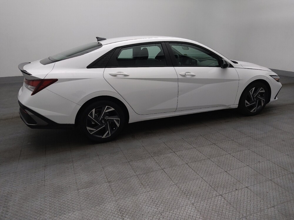 2025 Hyundai Elantra in Kissimmee, FL 34744 - 18114029 10