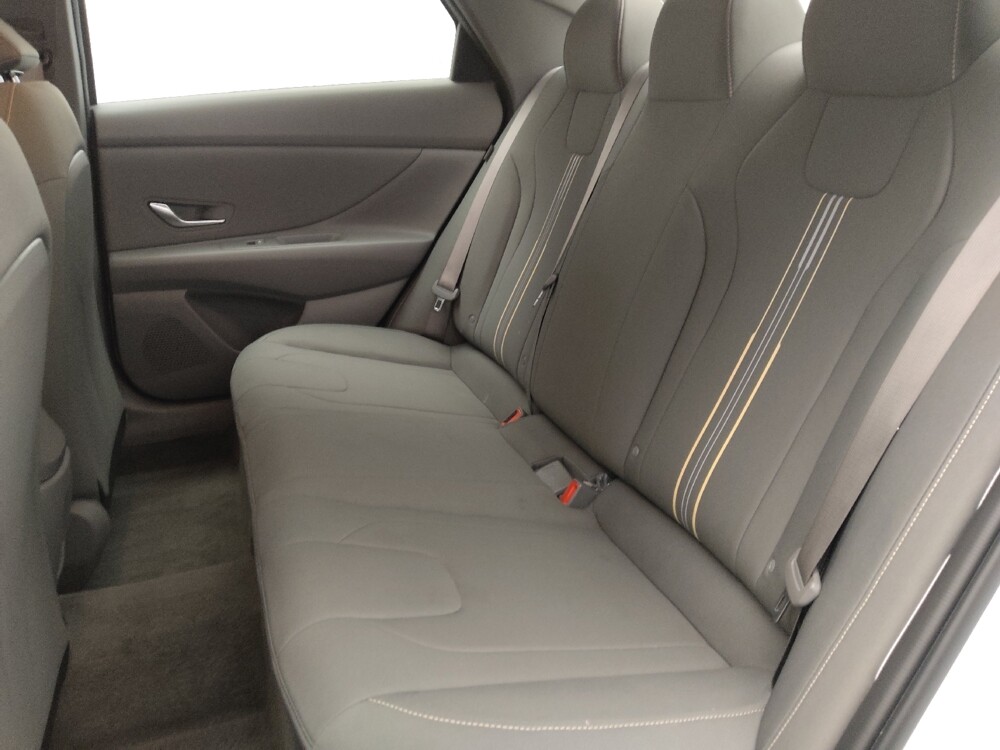 2025 Hyundai Elantra in Kissimmee, FL 34744 - 18114029 18