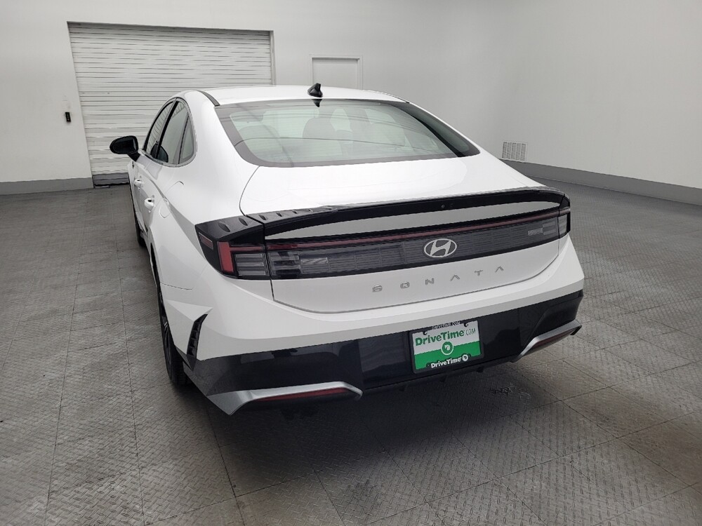 2024 Hyundai Sonata in Greenville, SC 29607 - 18114035 6