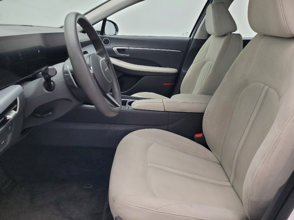 2024 Hyundai Sonata in Greenville, SC 29607 - 18114035 17