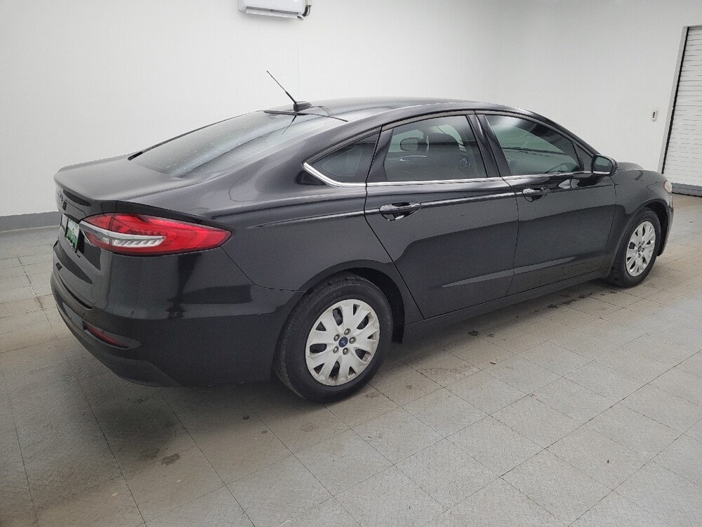 2019 Ford Fusion in Toledo, OH 43617 - 18114036 10