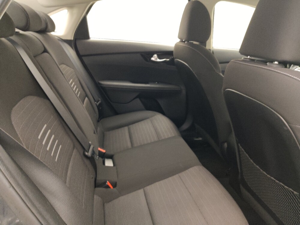 2019 Kia Forte in Lakeland, FL 33815 - 18114040 19