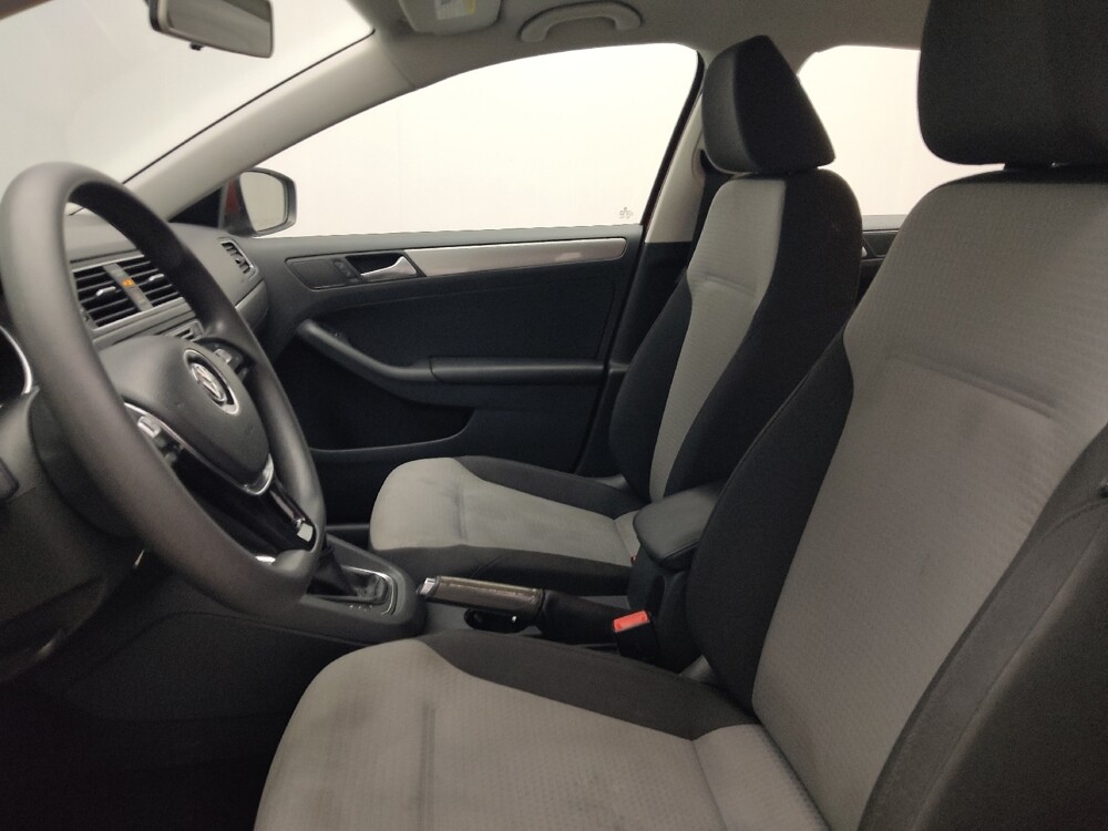 2017 Volkswagen Jetta in Union City, GA 30291 - 18114042 17