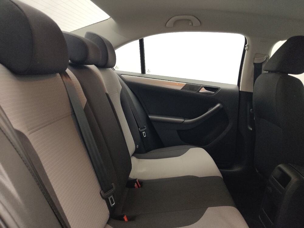 2017 Volkswagen Jetta in Union City, GA 30291 - 18114042 19