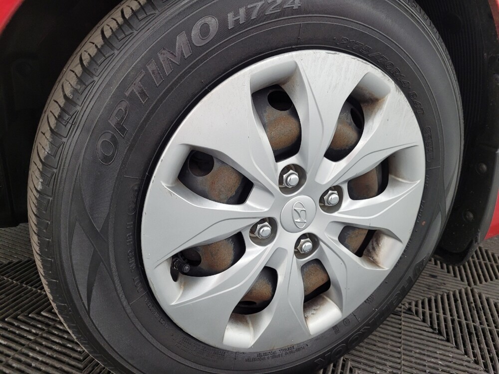 2016 Hyundai Accent in Allentown, PA 18103 - 18114047 31