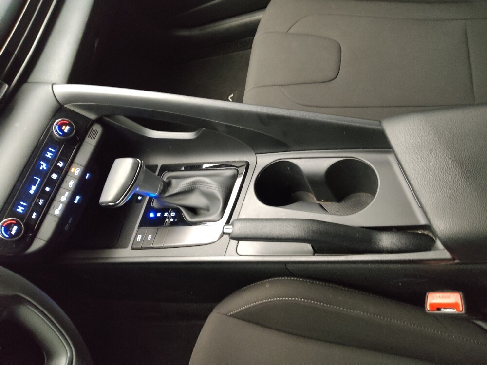 2025 Hyundai Elantra in St. Louis, MO 63136 - 18114049 26