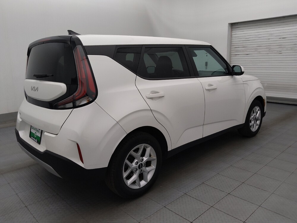 2023 Kia Soul in Tampa, FL 33619 - 18114051 10