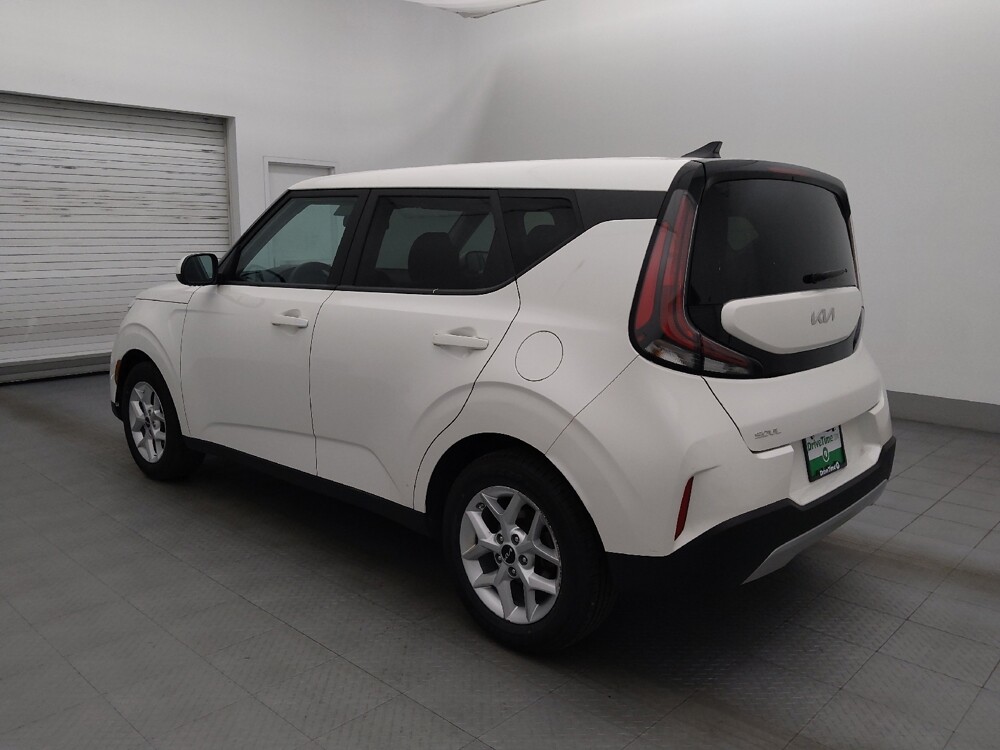 2023 Kia Soul in Tampa, FL 33619 - 18114051 3