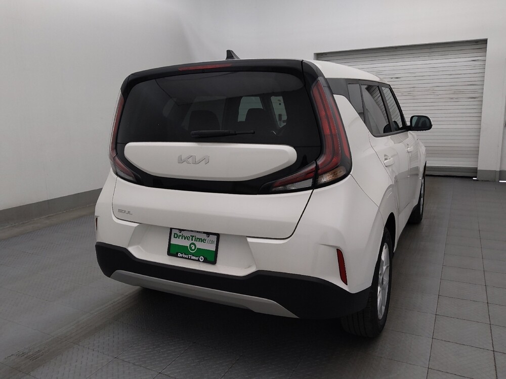 2023 Kia Soul in Tampa, FL 33619 - 18114051 7