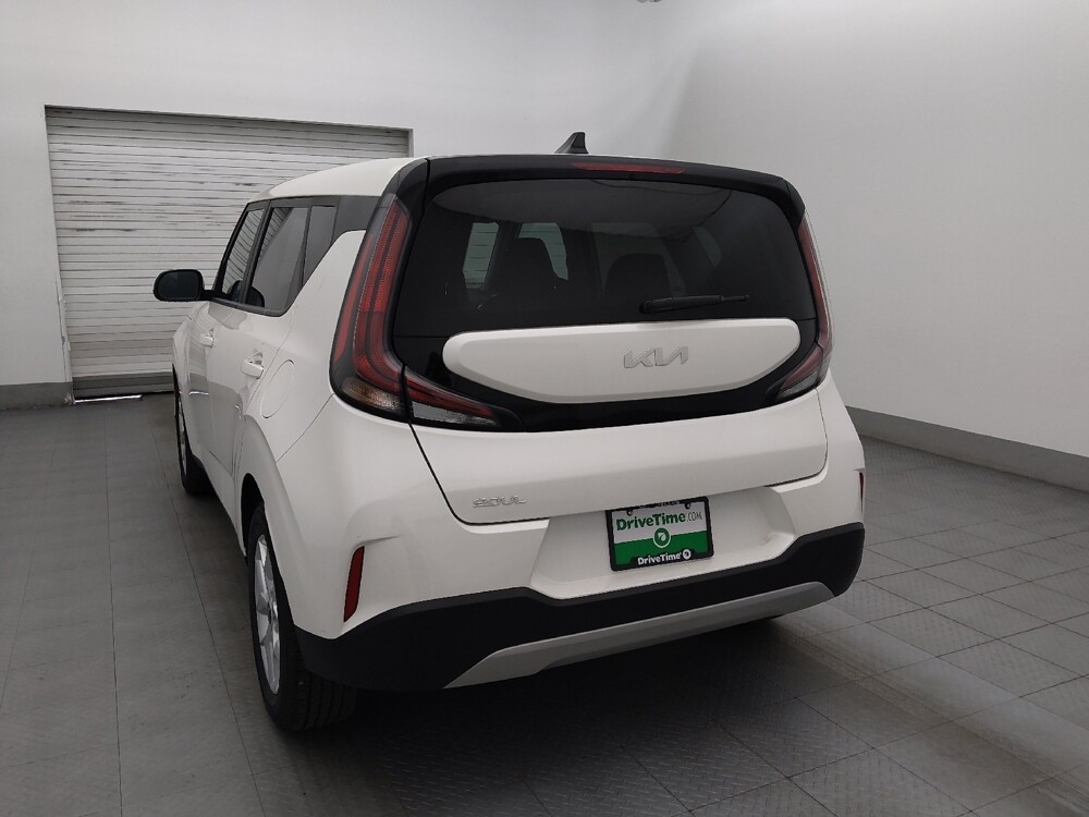 2023 Kia Soul in Tampa, FL 33619 - 18114051 6