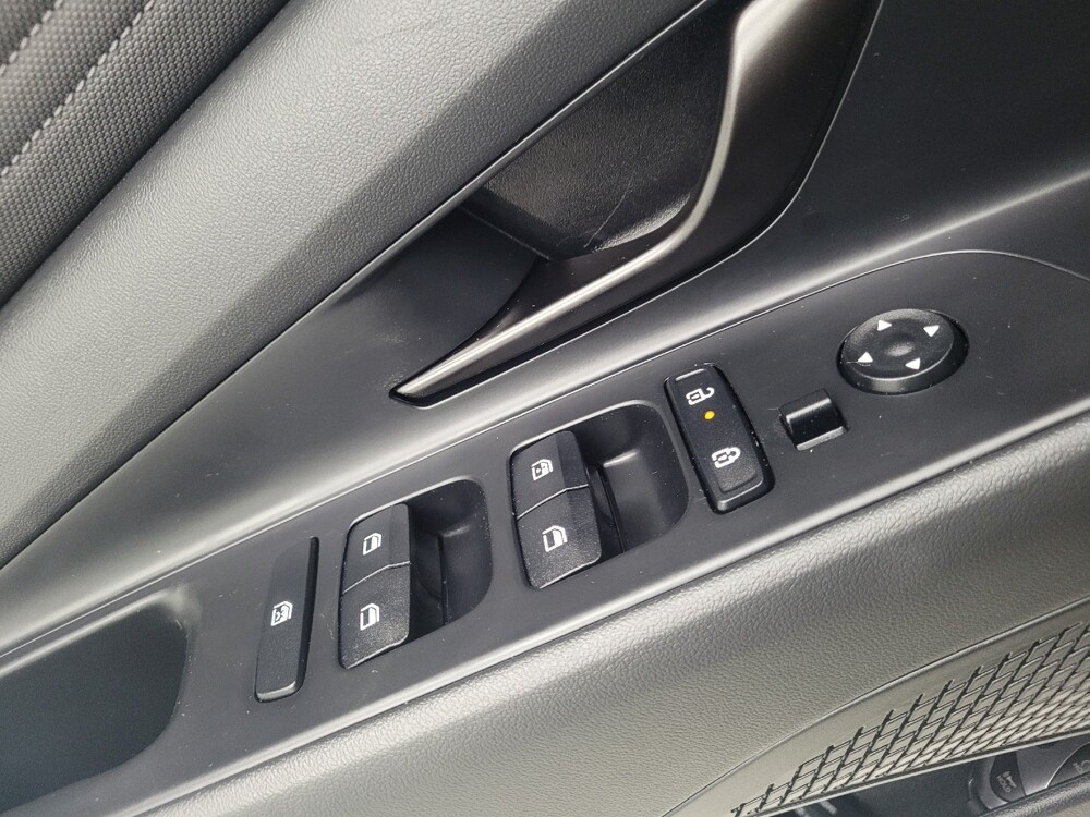 2025 Hyundai Elantra in Antioch, TN 37013 - 18114052 27