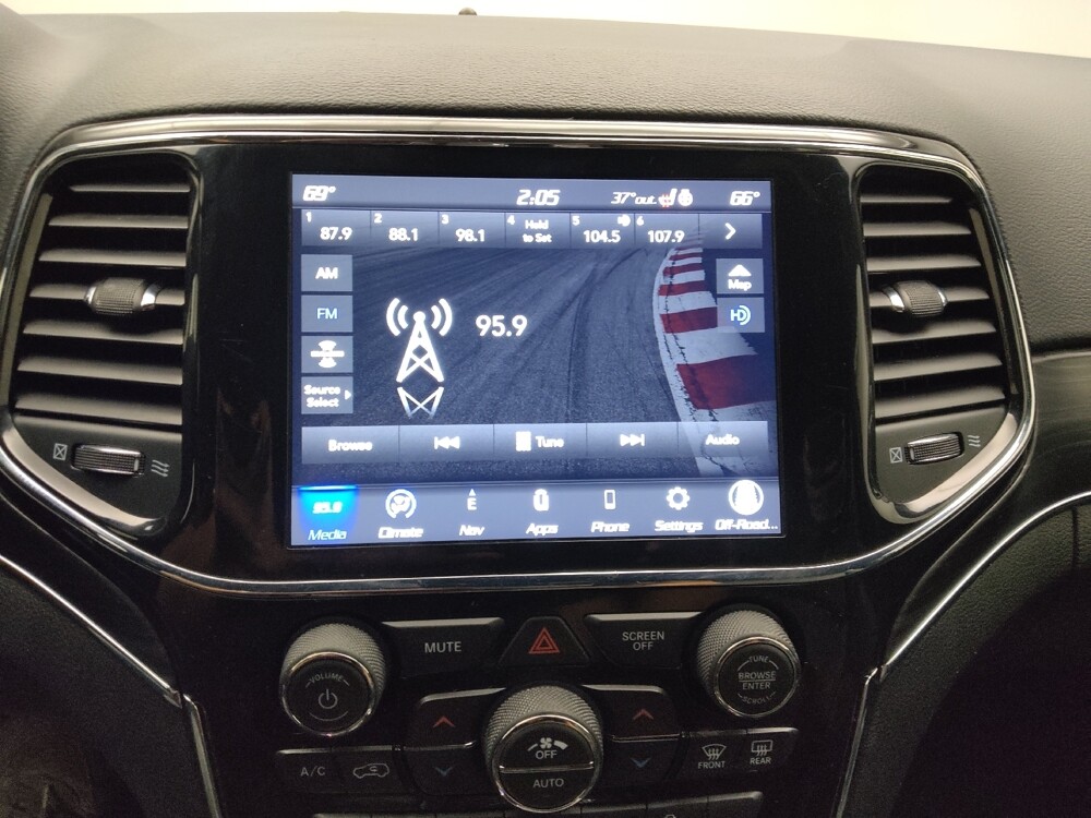 2022 Jeep Grand Cherokee in Des Moines, IA 50310 - 18114055 25