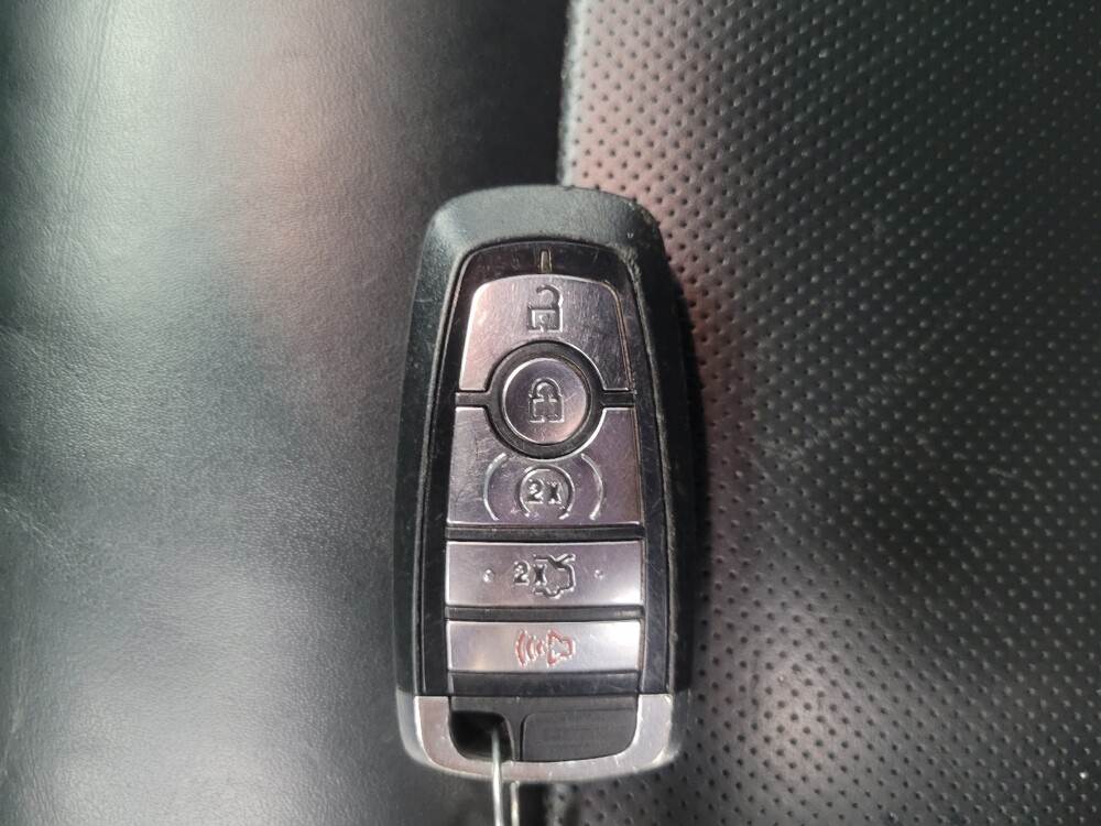 2018 Ford Explorer in Indianapolis, IN 46222 - 18114065 32