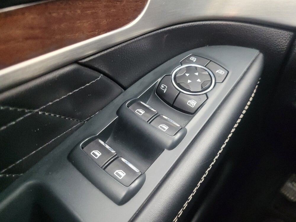 2018 Ford Explorer in Indianapolis, IN 46222 - 18114065 27