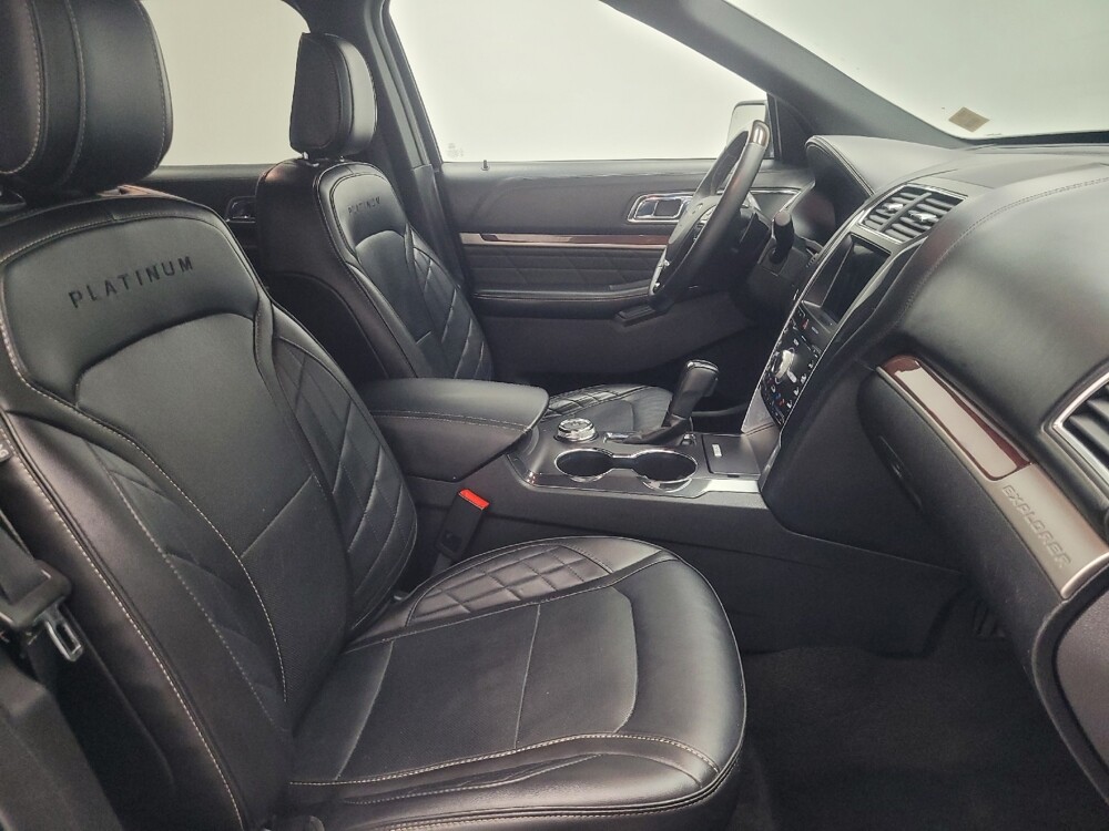 2018 Ford Explorer in Indianapolis, IN 46222 - 18114065 21