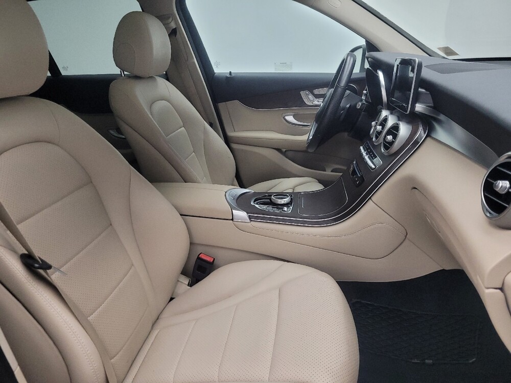 2019 Mercedes-Benz GLC 300 in Indianapolis, IN 46222 - 18114066 21