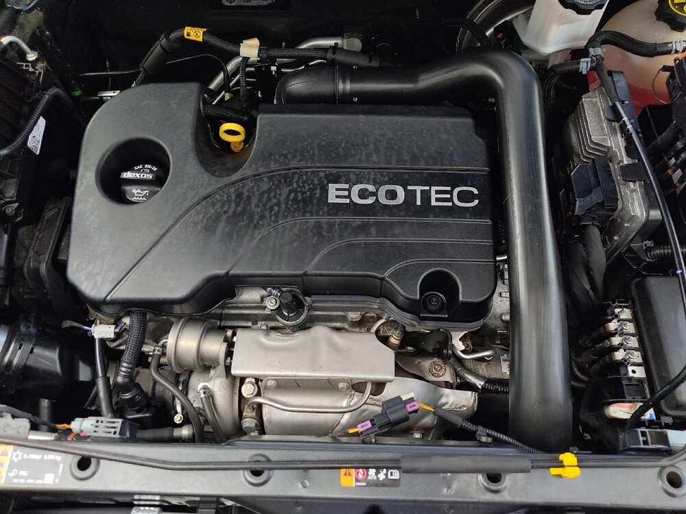 2018 Chevrolet Equinox in Houston, TX 77074 - 18114076 30