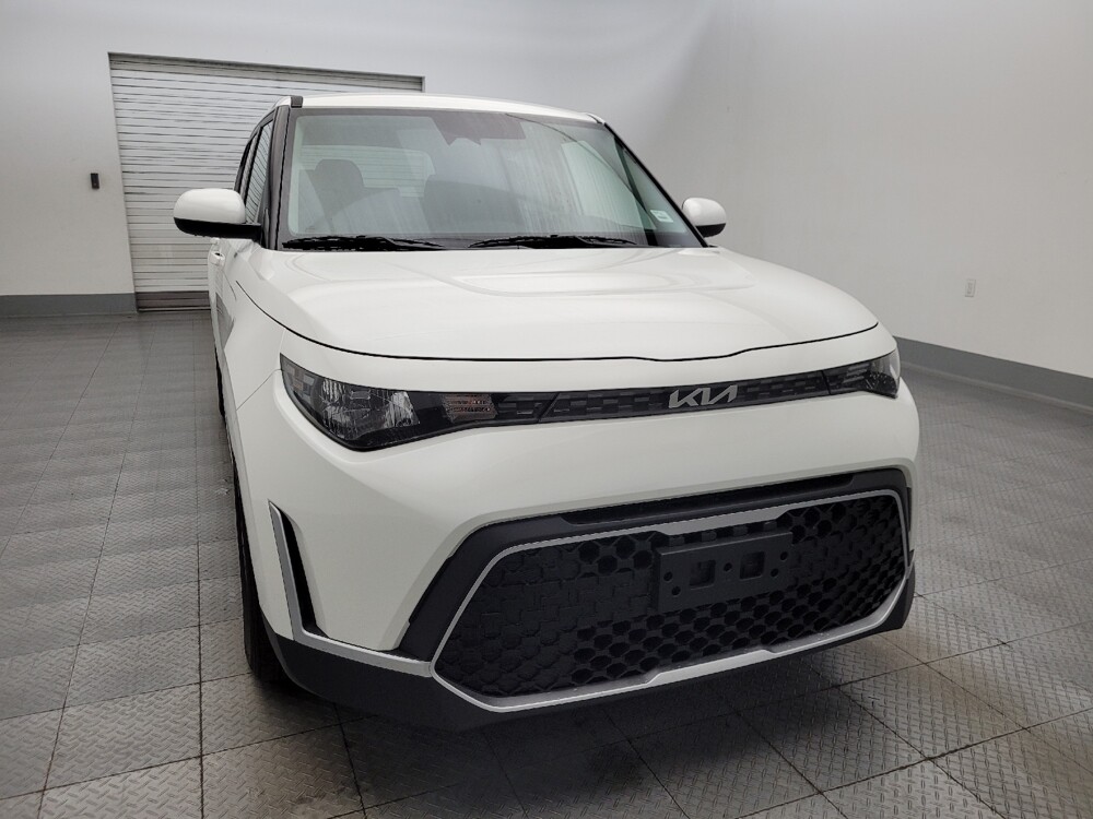 2025 Kia Soul in Phoenix, AZ 85022 - 18114103 14