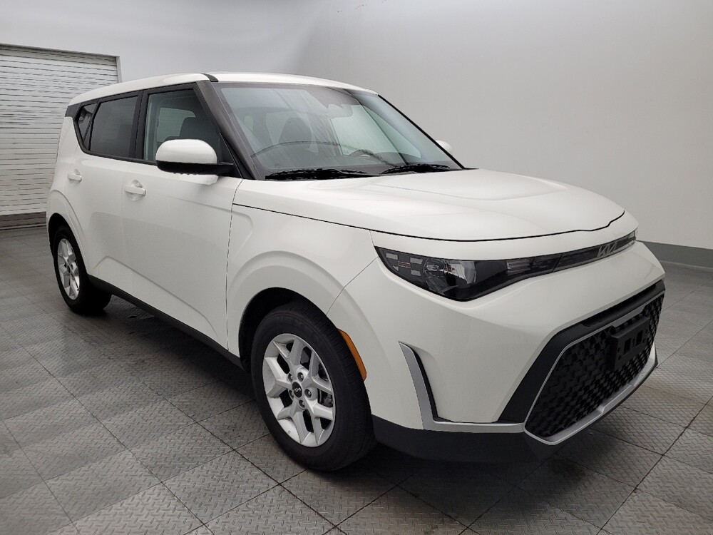 2025 Kia Soul in Phoenix, AZ 85022 - 18114103 13