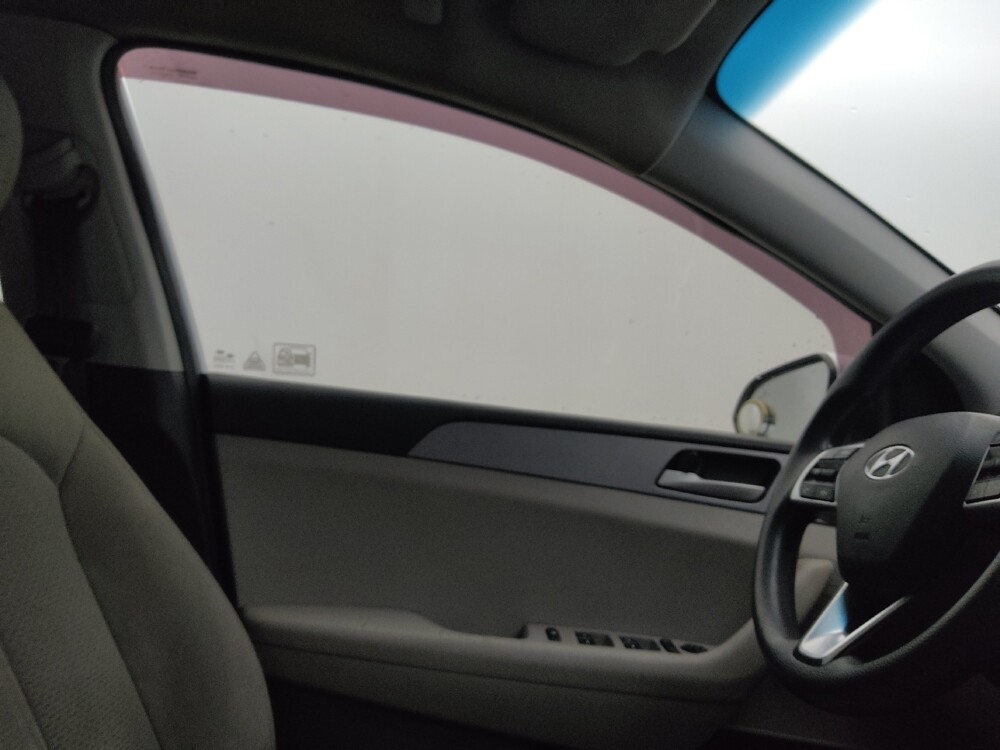 2019 Hyundai Sonata in Fort Myers, FL 33907 - 18114115 21