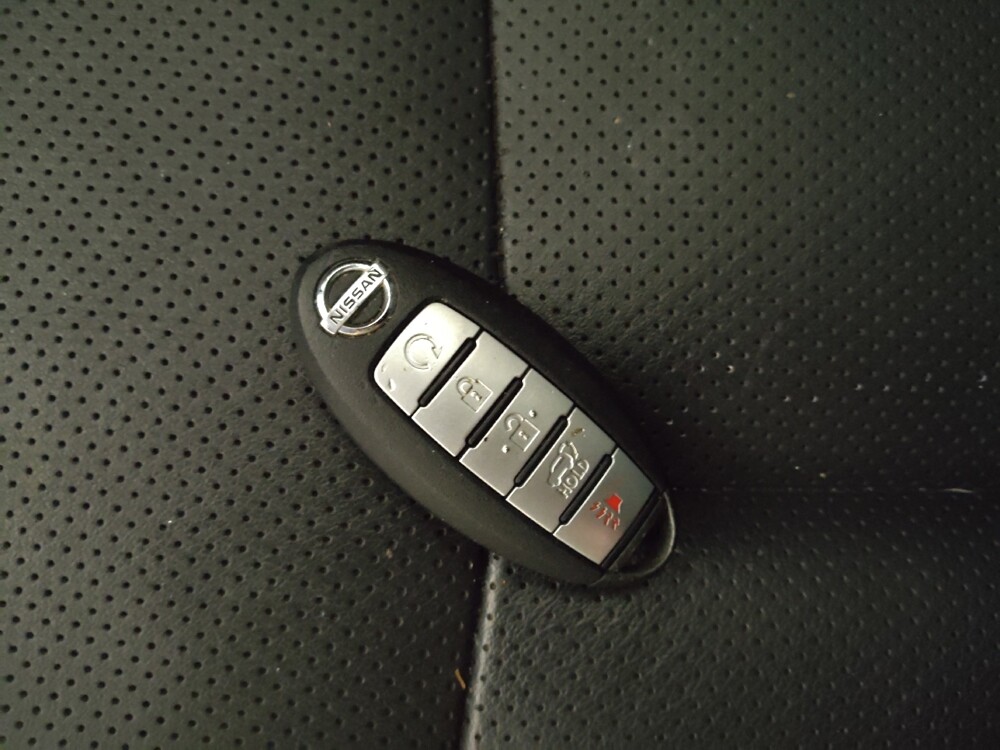 2017 Nissan Rogue in Greenville, SC 29607 - 18114121 32