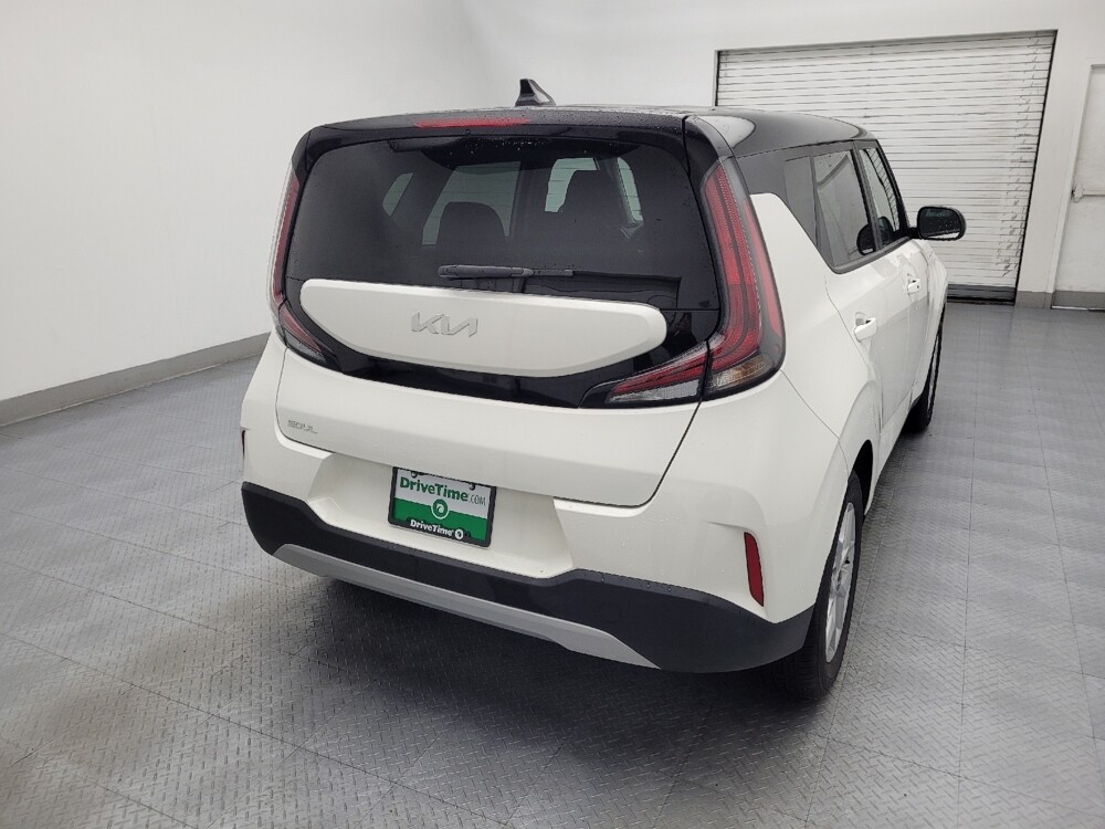 2023 Kia Soul in Greenville, SC 29607 - 18114130 7