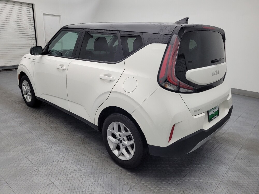 2023 Kia Soul in Greenville, SC 29607 - 18114130 3