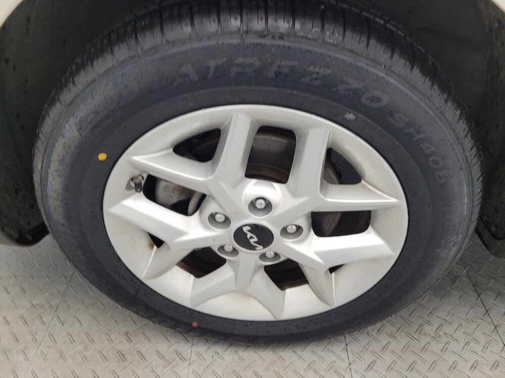 2023 Kia Soul in Greenville, SC 29607 - 18114130 31