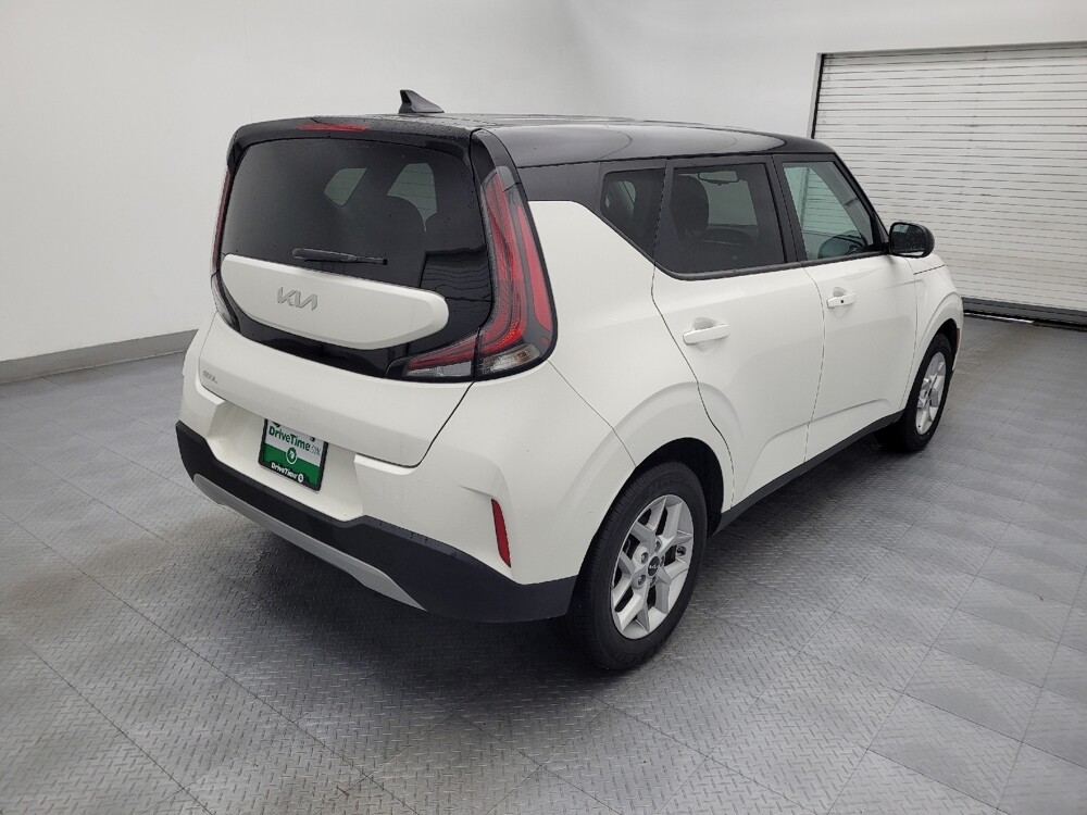 2023 Kia Soul in Greenville, SC 29607 - 18114130 9