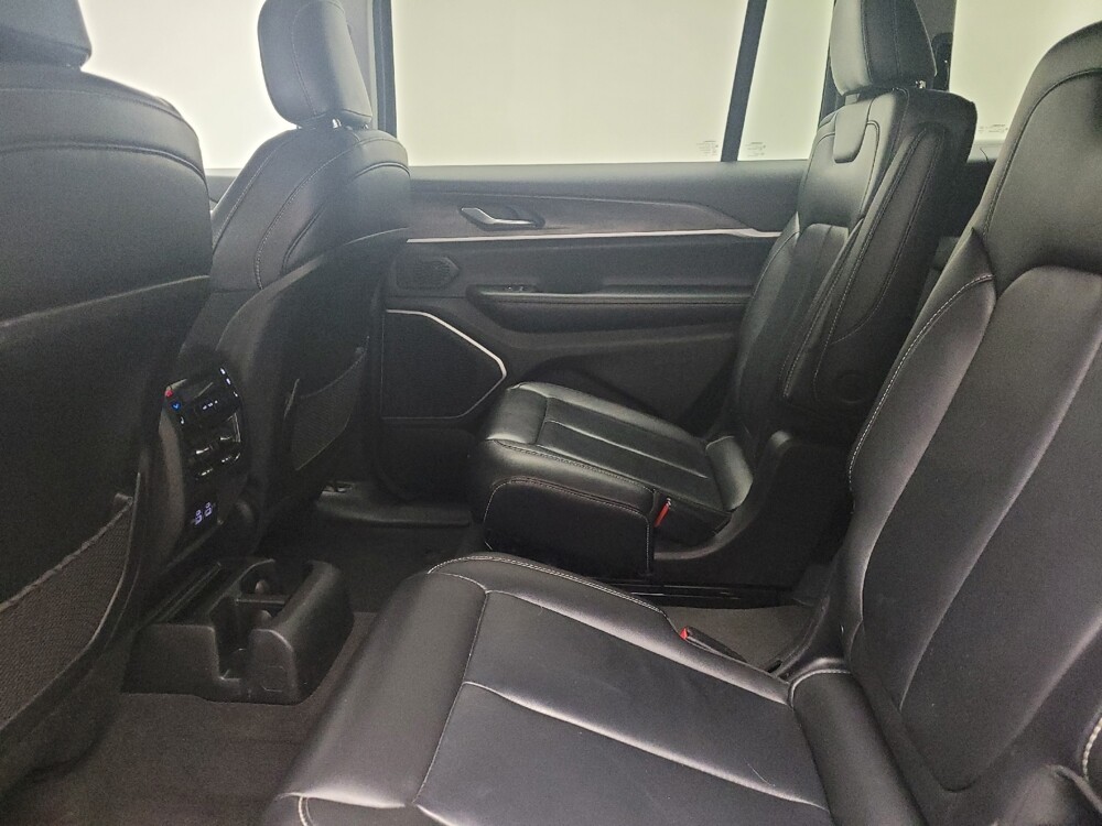 2021 Jeep Grand Cherokee L in Taylor, MI 48180 - 18114135 18