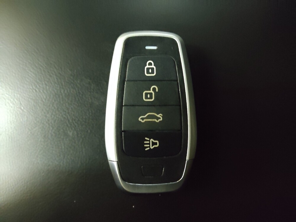 2020 Jeep Grand Cherokee in Columbia, SC 29210 - 18114140 32