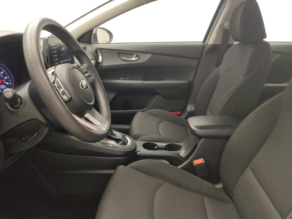 2021 Kia Forte in Lombard, IL 60148 - 18114147 17