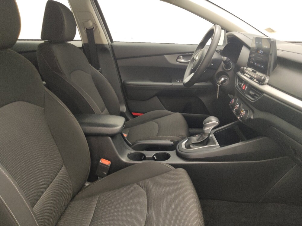 2021 Kia Forte in Lombard, IL 60148 - 18114147 21