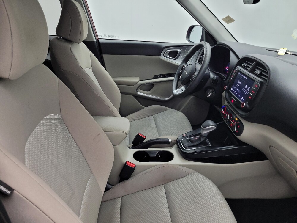 2022 Kia Soul in Wilmington, NC 28405 - 18114158 21