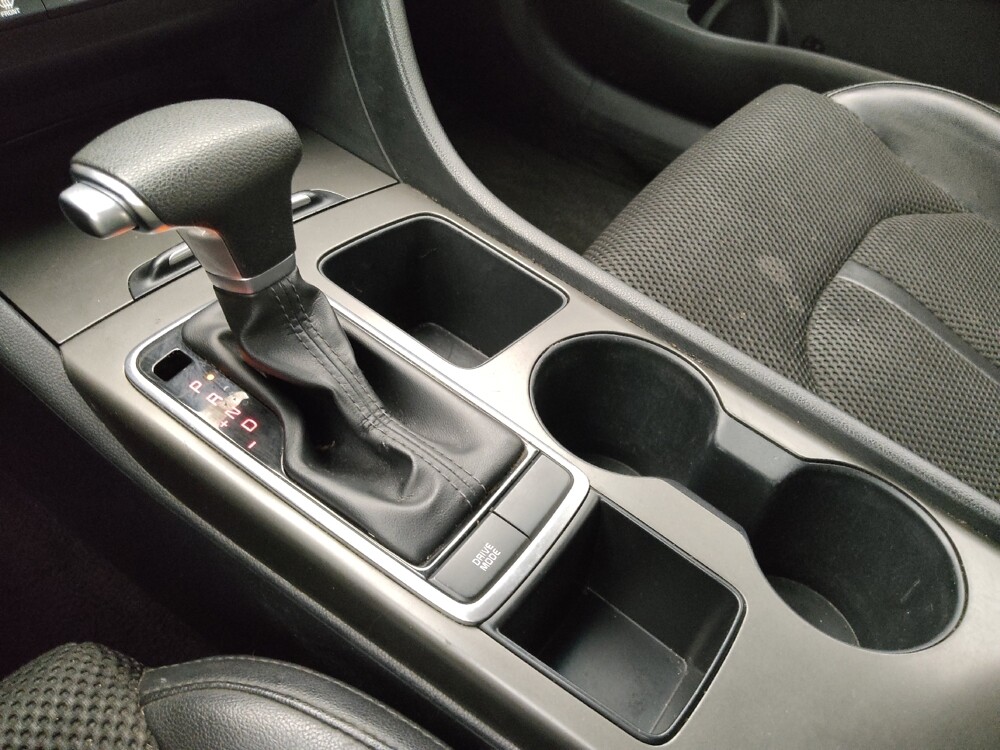 2019 Kia Optima in Houston, TX 77060 - 18114174 26